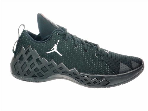 resized-NIKE1163